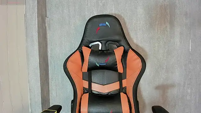 Valentinne z online show from September 2025 03:55:02 PM