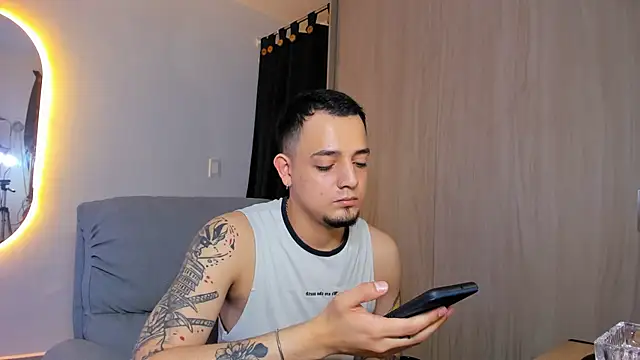 alejandro calderon1 online show from February 2025 04:46:02 AM