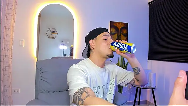 alejandro calderon1 online show from January 2026 04:29:01 AM