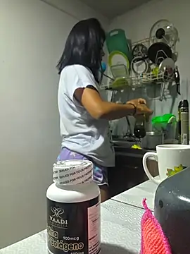 Snapshot of Hannah-grace chatting on November 2025 10:21:01 AM Hannah-grace online show from November 2025 10:21:01 AM