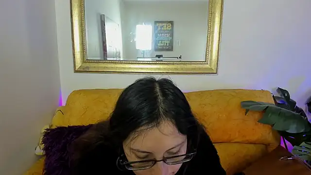 Kyomi chang online show from April 2026 12:09:02 PM