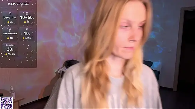 Chanel Gill online show from September 2025 06:54:01 PM