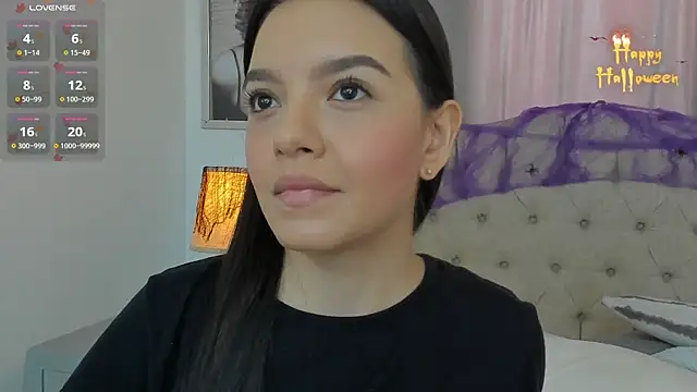 Snapshot of Beautyari_ chatting on October 2025 12:30:01 PM Beautyari online show from October 2025 12:30:01 PM