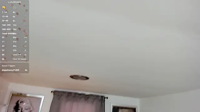 Snapshot of Beautyari_ chatting on November 2025 12:26:01 PM Beautyari online show from November 2025 12:26:01 PM