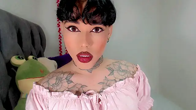 Snapshot of little_star_porn chatting on November 2025 08:27:02 PM little star porn online show from November 2025 08:27:02 PM