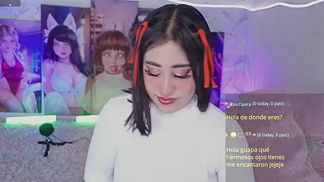 Snapshot of MiaMammie chatting on December 2024 08:50:02 AM MiaMammie online show from December 2024 08:50:02 AM