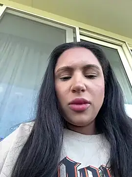 Snapshot of MeghanXO chatting on June 2026 02:08:01 PM MeghanXO online show from June 2026 02:08:01 PM