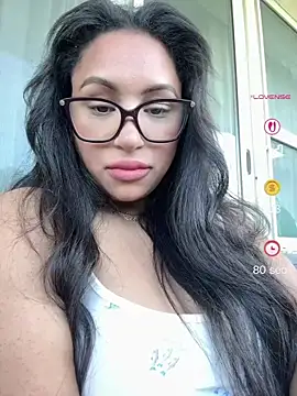 Snapshot of MeghanXO chatting on July 2026 01:37:01 PM MeghanXO online show from July 2026 01:37:01 PM