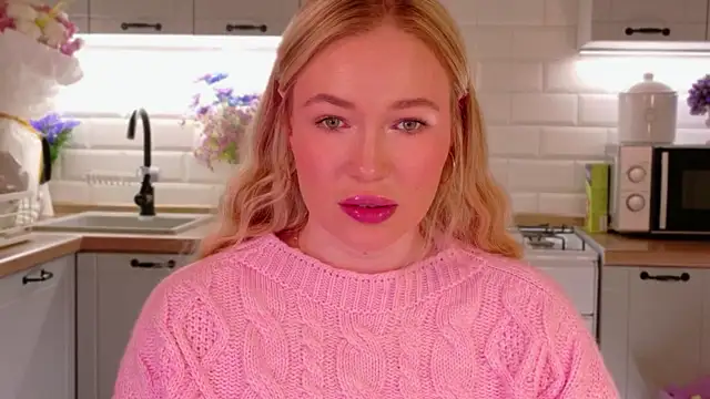 Veronika Mitchel online show from December 2025 11:26:02 AM