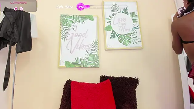 Snapshot of pameela_brown chatting on October 2025 10:33:02 PM pameela brown online show from October 2025 10:33:02 PM