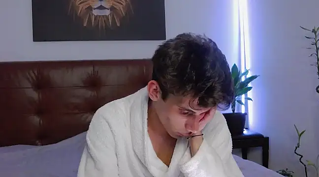 Snapshot of DanielCrush1 chatting on February 2025 04:31:01 PM DanielCrush1 online show from February 2025 04:31:01 PM