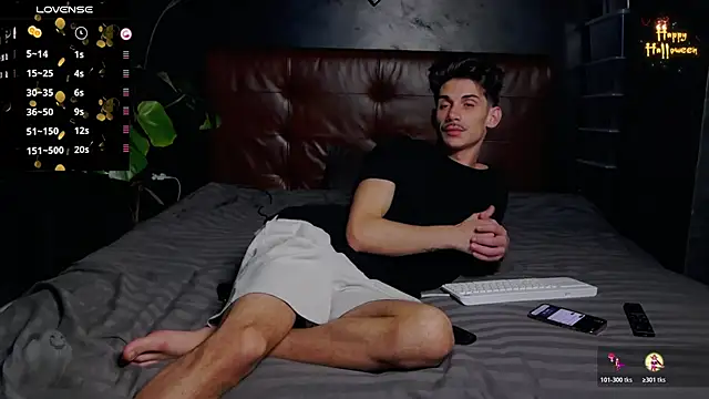 Snapshot of DanielCrush1 chatting on October 2025 07:43:02 AM DanielCrush1 online show from October 2025 07:43:02 AM