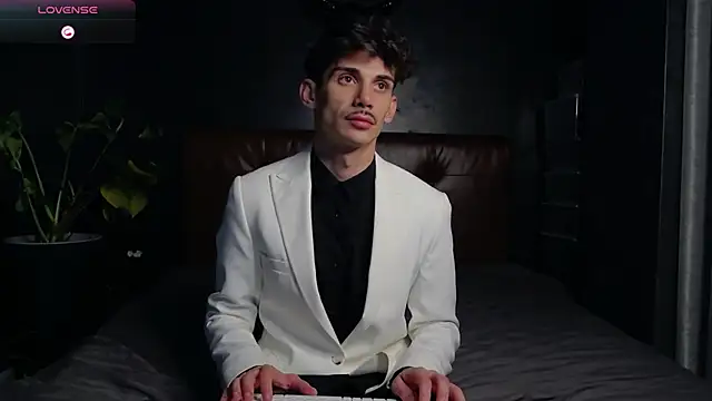 DanielCrush1 online show from November 2025 02:27:01 PM