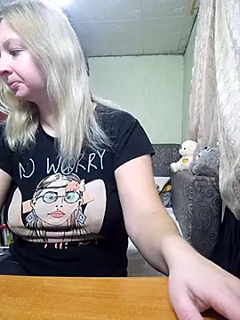 BustyBlond online show from November 2025 04:45:02 AM