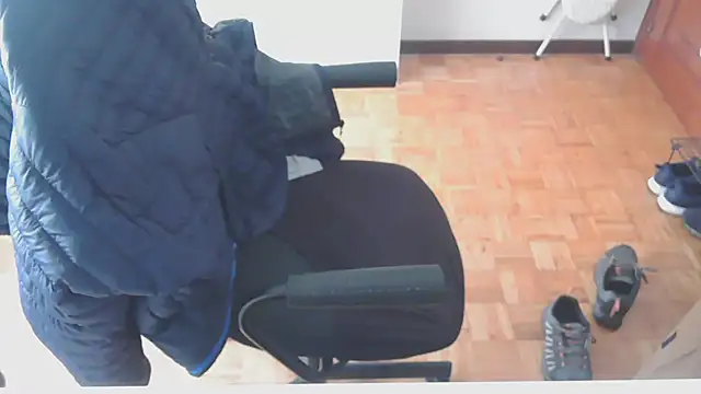 mikeyhotbear online show from November 2025 10:14:01 AM