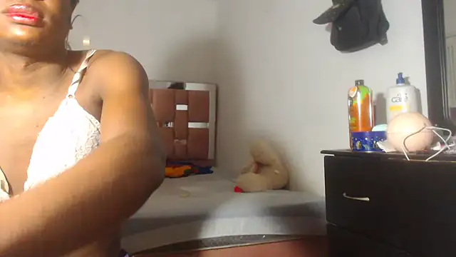 Snapshot of Kristal_Cox1 chatting on October 2025 11:53:01 AM Kristal Cox1 online show from October 2025 11:53:01 AM