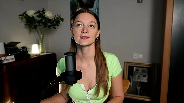 Snapshot of Special___ chatting on December 2024 05:33:02 PM Special online show from December 2024 05:33:02 PM