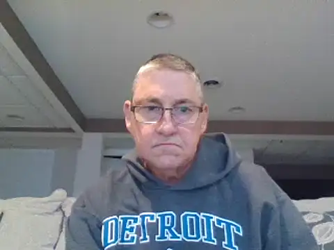 Snapshot of takeitall101 chatting on December 2024 07:28:01 AM takeitall101 online show from December 2024 07:28:01 AM