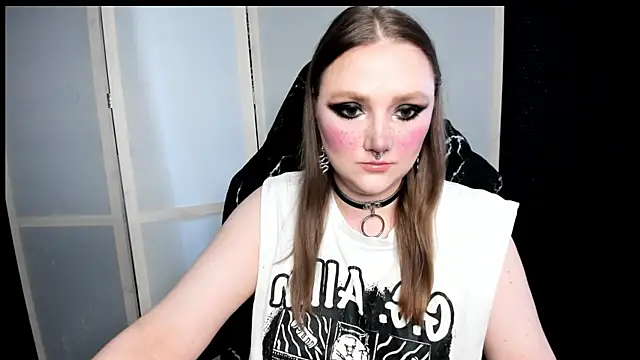 Snapshot of YourDyingBride chatting on July 2026 12:33:01 PM YourDyingBride online show from July 2026 12:33:01 PM