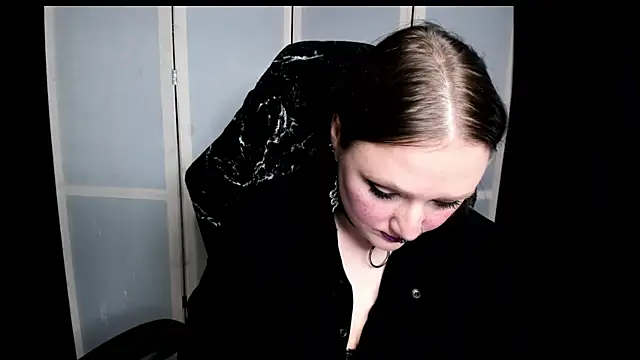 Snapshot of YourDyingBride chatting on July 2026 10:50:01 AM YourDyingBride online show from July 2026 10:50:01 AM