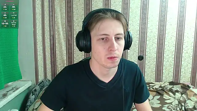 Snapshot of darienlarge chatting on November 2025 03:40:01 PM darienlarge online show from November 2025 03:40:01 PM