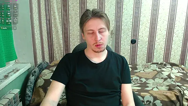 Snapshot of darienlarge chatting on December 2025 05:57:01 AM darienlarge online show from December 2025 05:57:01 AM