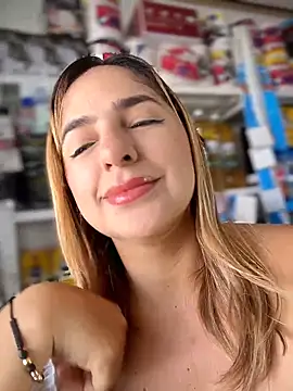 sammyqueenx21 online show from December 2025 01:37:02 PM