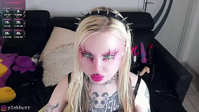 Snapshot of HelenGoat chatting on February 2025 10:13:01 PM HelenGoat online show from February 2025 10:13:01 PM