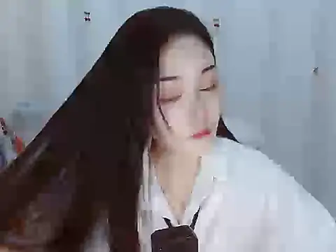 Snapshot of Angel-C chatting on December 2025 01:44:01 AM Angel-C online show from December 2025 01:44:01 AM