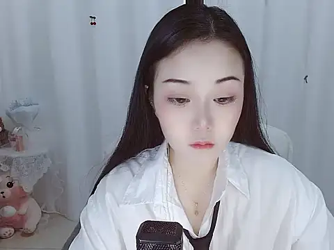 Snapshot of Angel-C chatting on January 2026 01:33:02 AM Angel-C online show from January 2026 01:33:02 AM