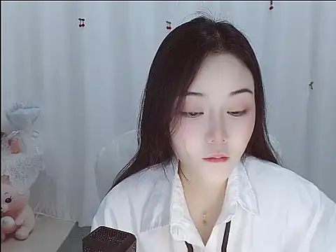 Snapshot of Angel-C chatting on February 2026 01:44:02 AM Angel-C online show from February 2026 01:44:02 AM