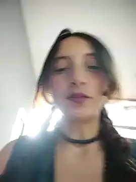 Snapshot of _Laary chatting on December 2024 09:37:01 PM  Laary online show from December 2024 09:37:01 PM