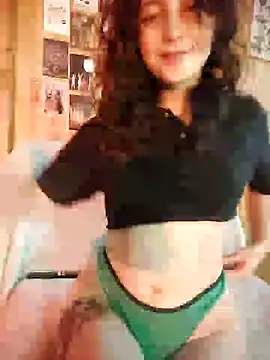 Snapshot of _Laary chatting on December 2024 09:09:02 PM  Laary online show from December 2024 09:09:02 PM