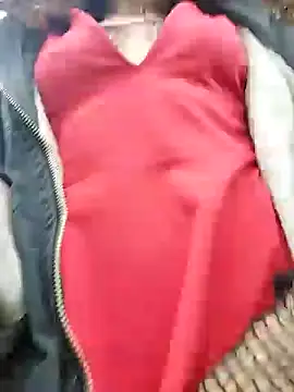 Snapshot of _Laary chatting on December 2024 08:07:01 PM  Laary online show from December 2024 08:07:01 PM