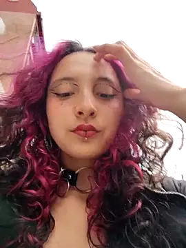 Snapshot of _Laary chatting on September 2025 08:35:02 PM  Laary online show from September 2025 08:35:02 PM