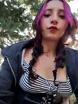 Snapshot of _Laary chatting on October 2025 09:02:01 PM  Laary online show from October 2025 09:02:01 PM