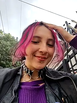 Snapshot of _Laary chatting on October 2025 09:01:01 PM  Laary online show from October 2025 09:01:01 PM