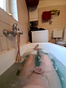 Snapshot of toeloverlive chatting on January 2025 09:18:01 AM toeloverlive online show from January 2025 09:18:01 AM