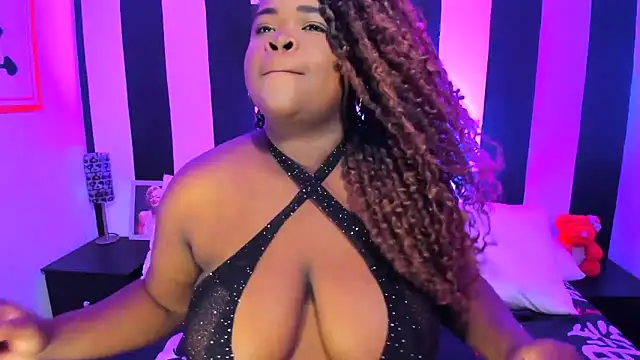 Snapshot of YeminaLeman chatting on March 2025 06:11:02 PM YeminaLeman online show from March 2025 06:11:02 PM