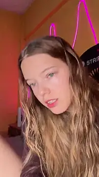 -veranito- online show from April 2026 03:06:01 AM