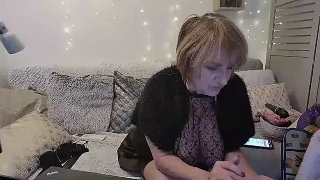 phrynaxh online show from March 2025 04:02:02 PM