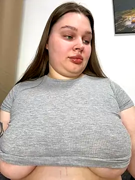 Snapshot of perfect_sweety_girl chatting on October 2025 08:32:01 PM perfect sweety girl online show from October 2025 08:32:01 PM