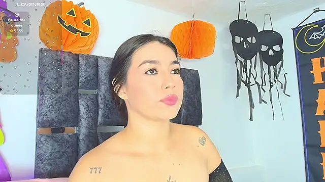 Natasharuso online show from October 2025 08:36:02 PM