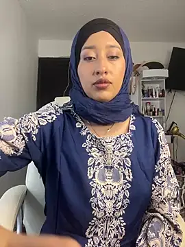 adila anich online show from December 2024 11:03:02 PM