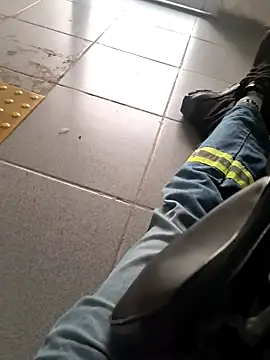 N-lS online show from April 2026 01:46:01 PM