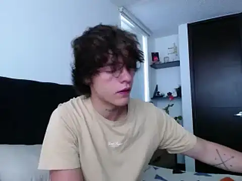 Snapshot of Santiago_kiler chatting on December 2024 04:53:02 PM Santiago kiler online show from December 2024 04:53:02 PM