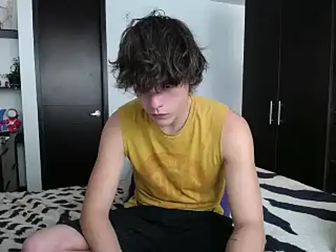 Snapshot of Santiago_kiler chatting on March 2025 10:10:02 PM Santiago kiler online show from March 2025 10:10:02 PM