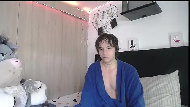 Santiago kiler online show from April 2026 02:34:01 PM