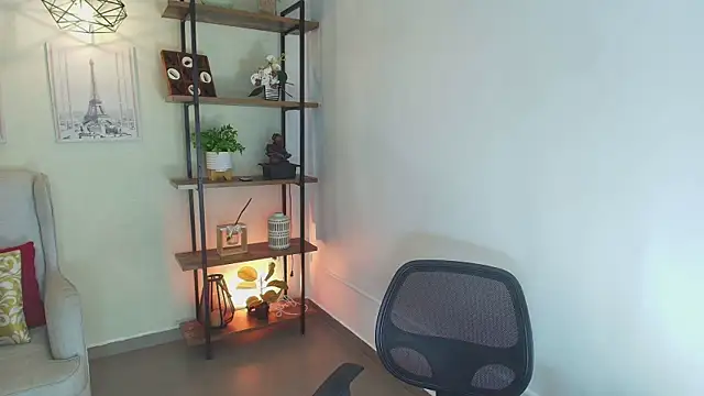 Sassy--Girl online show from March 2026 06:19:02 PM