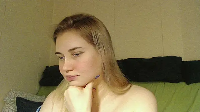 mmmPinUpGirl online show from January 2026 05:37:01 PM